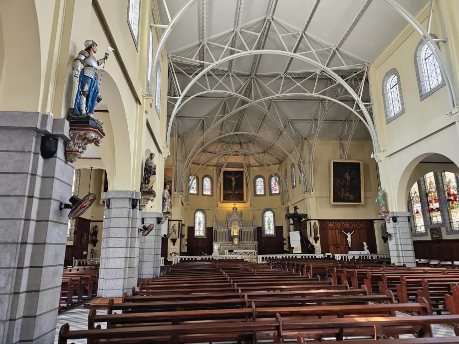 Louis Katedrali, iç mekan