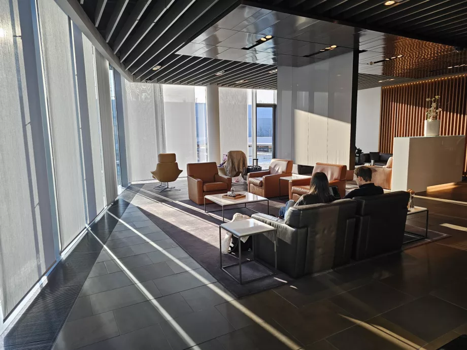 Lounge ortamı - rahat koltuklar