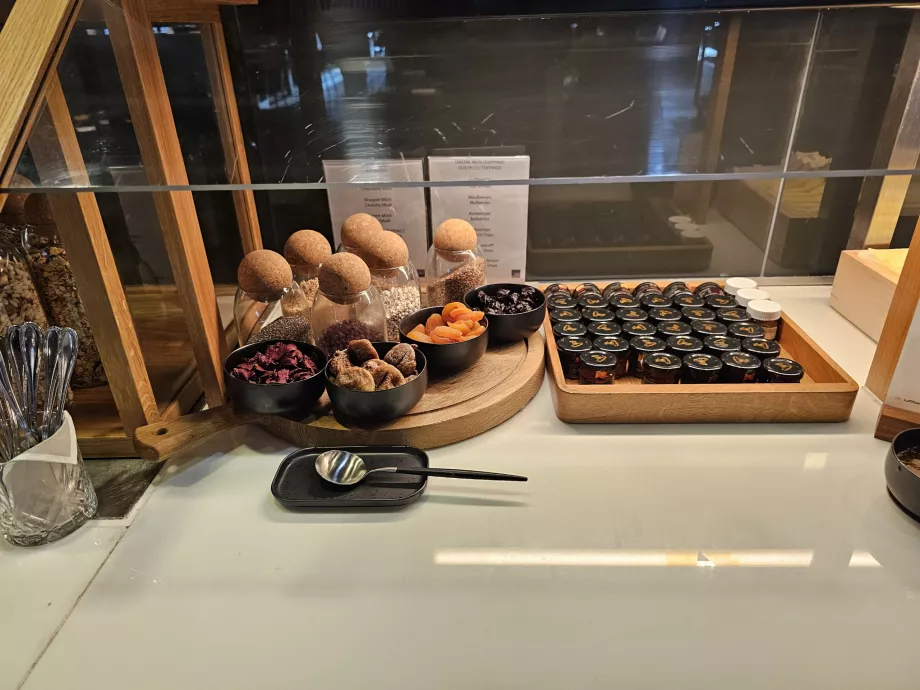 Büfe - reçeller ve kuru meyveler