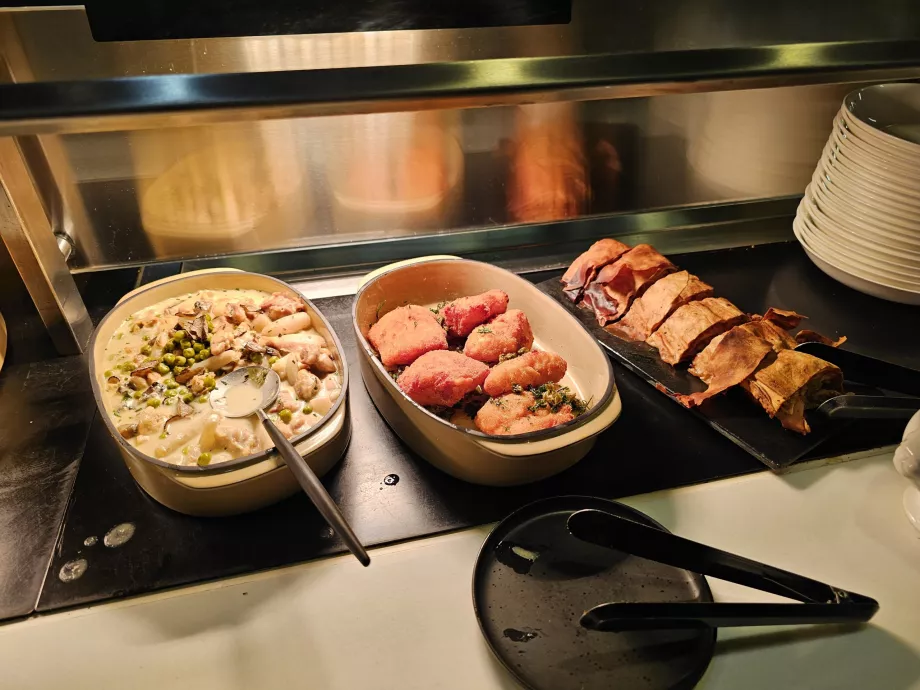 Büfe - öğle yemeği menüsü