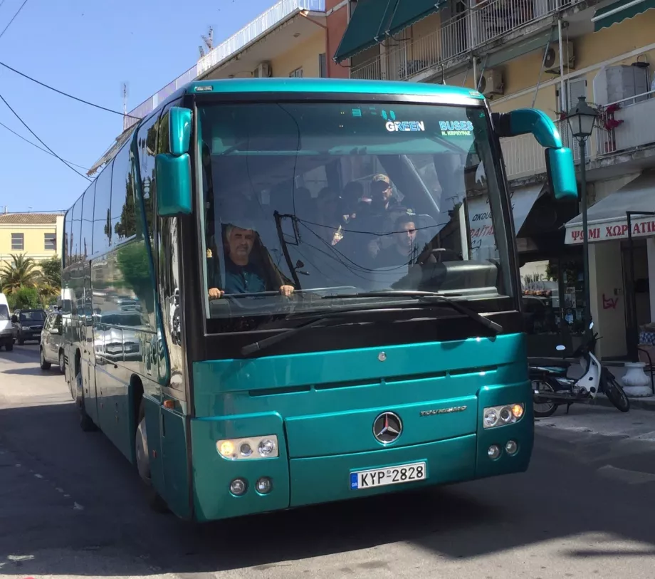 Korfu Yeşil Otobüs