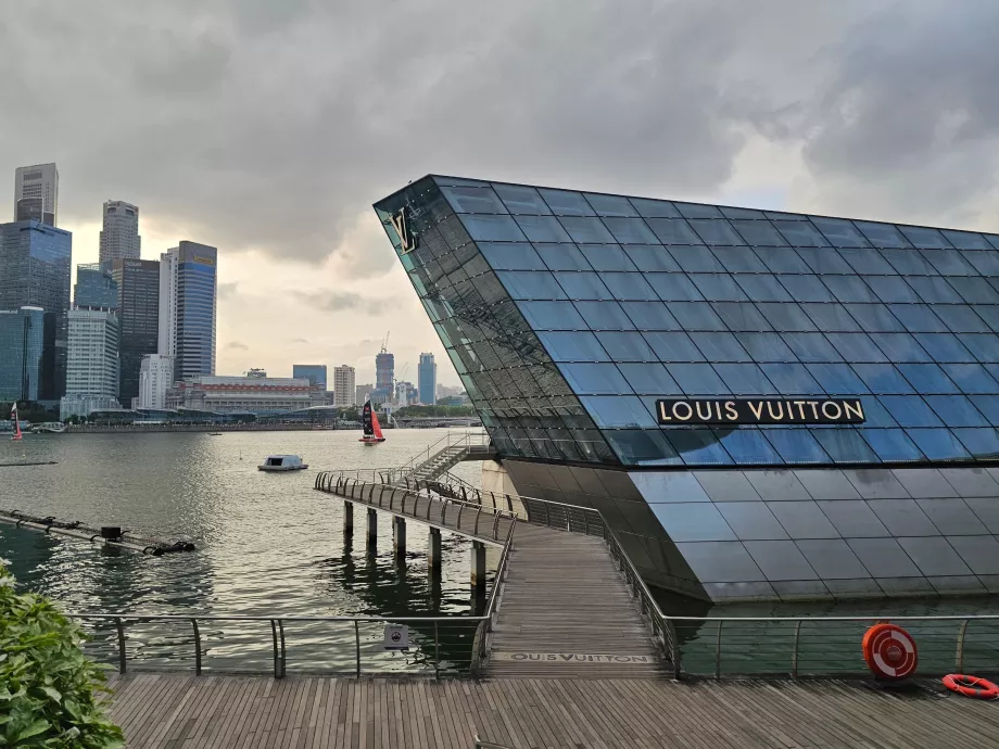 Louis Vuitton mağazası
