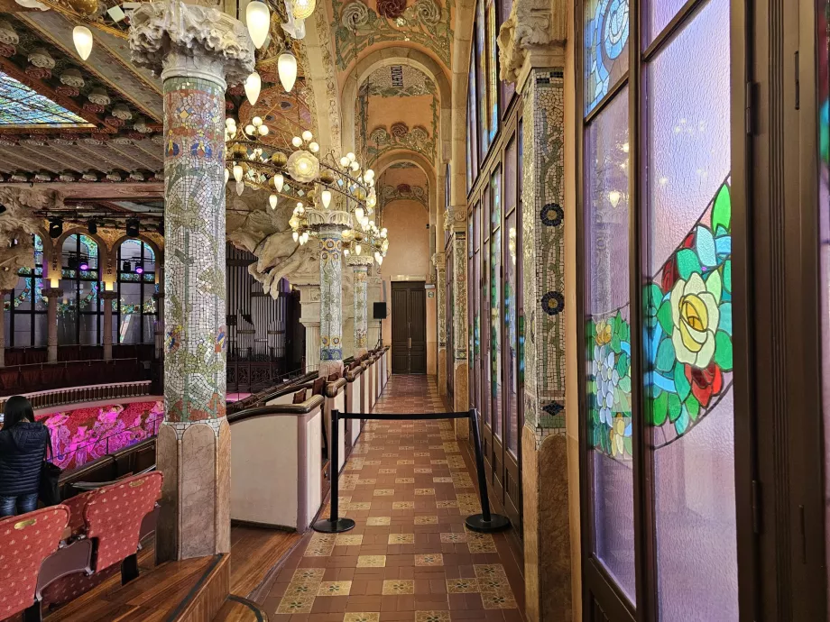 Palau de la Música Catalana, iç mekan