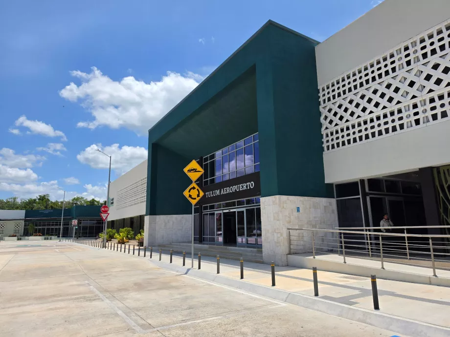 Tulum Aeropuerto tren istasyonu