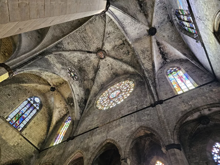 Santa Maria del Mar, iç mekan