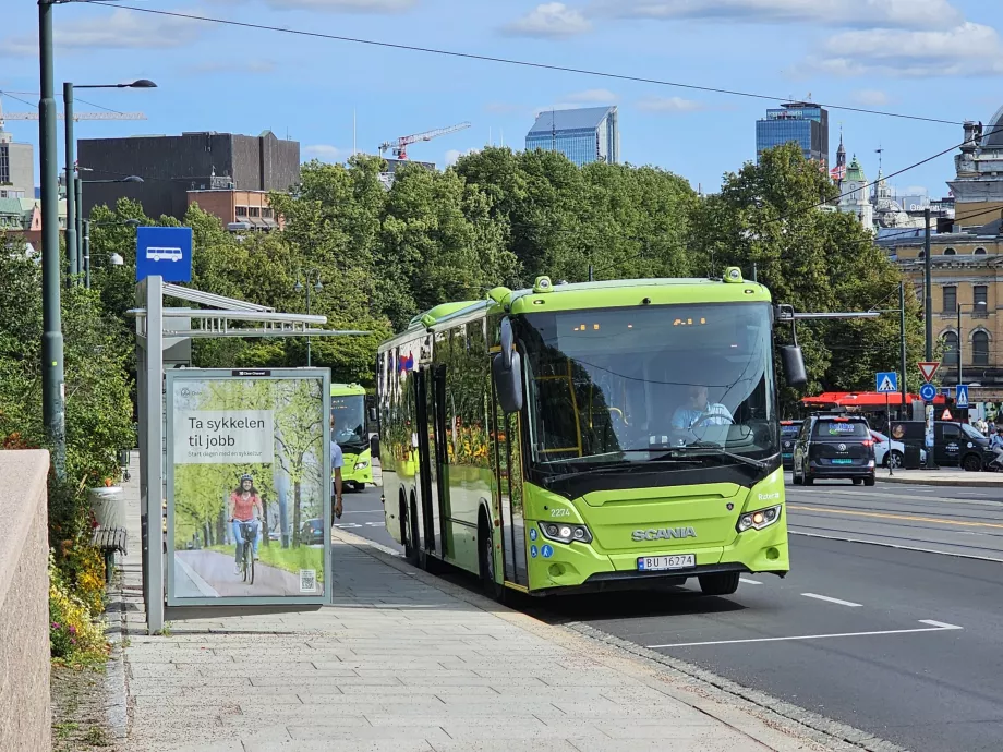 Banliyö otobüsü