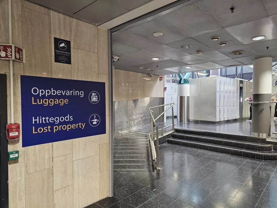 Oslo S istasyonunda bagaj muhafazası