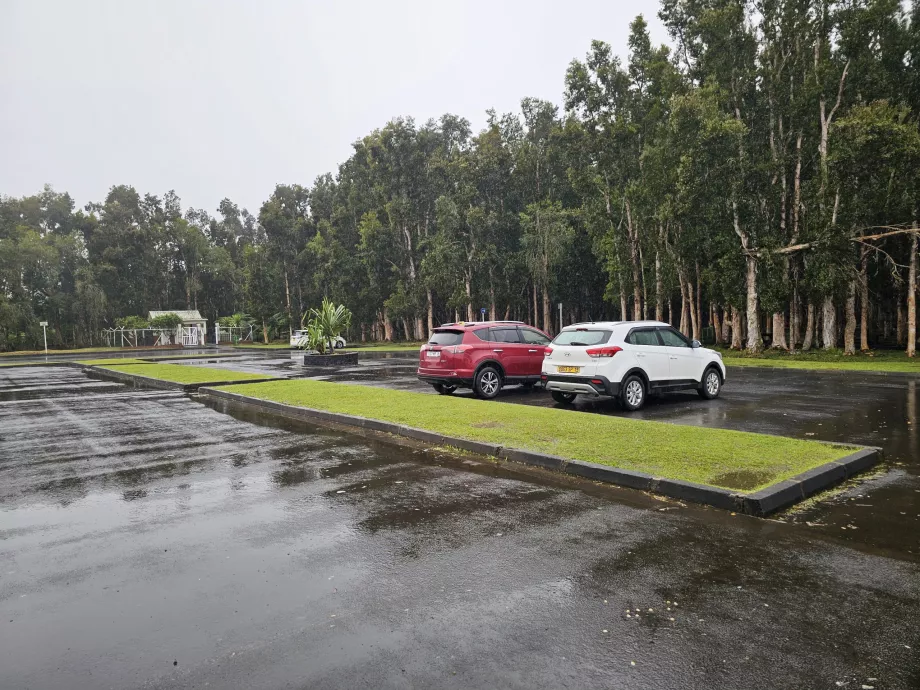 Alexandra Şelalesi'nde Otopark