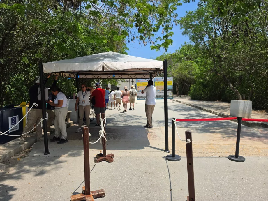 Tulum Arkeolojik Alanı, güvenlik kontrolü