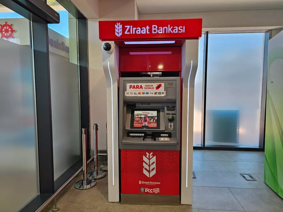 Ziraat Bankası ATM makinesi, ücretsiz para çekme
