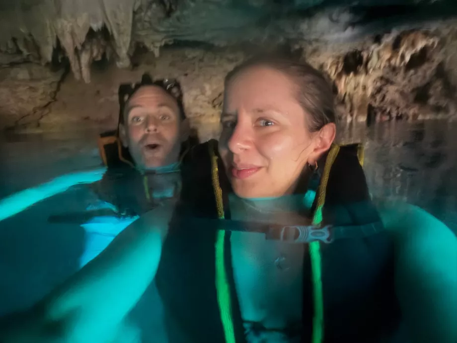 Gran Cenote'de biz