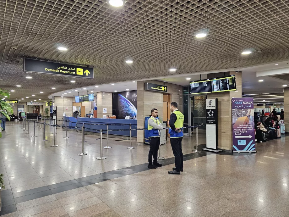 İç ve dış hat uçuşlarına bağlantılar