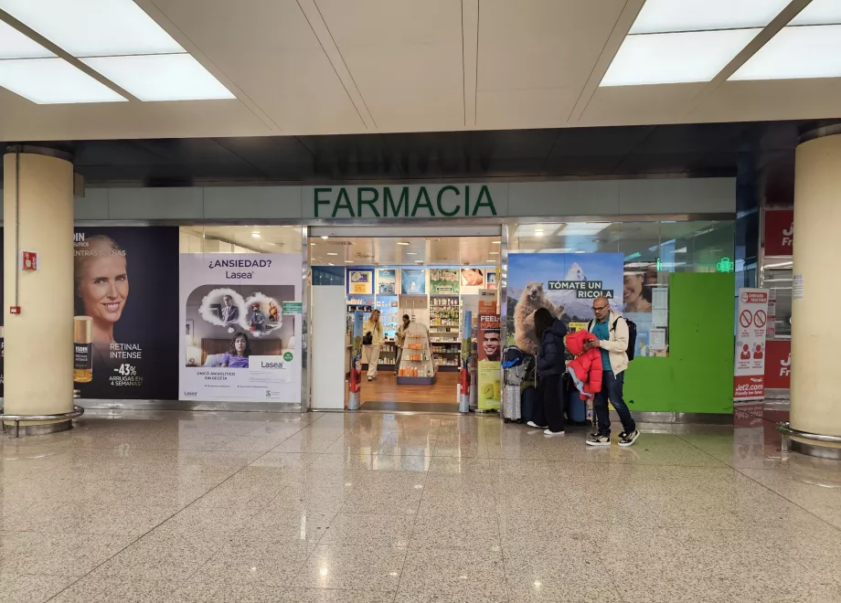 Terminal 2'deki Eczane