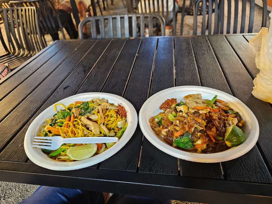 Freewave Market'teki yemeklerimiz