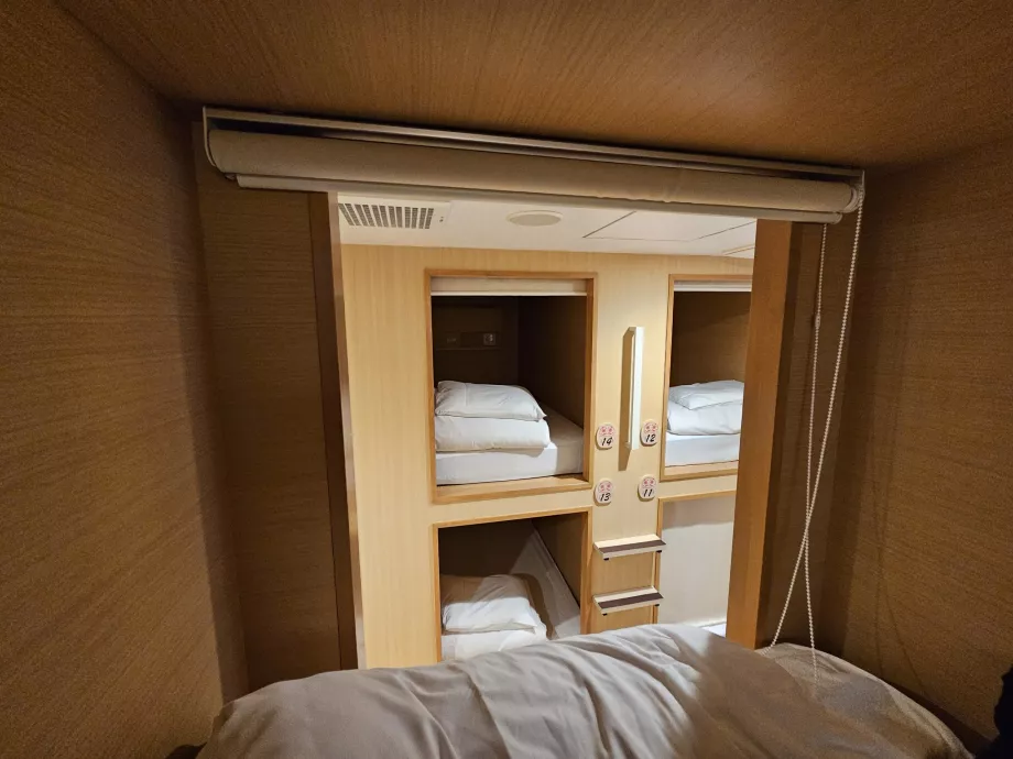 Açık rulolu kapsül