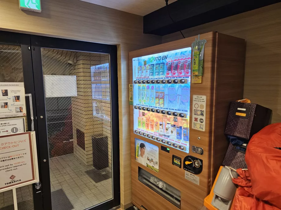 Zemin katta otomat makinesi