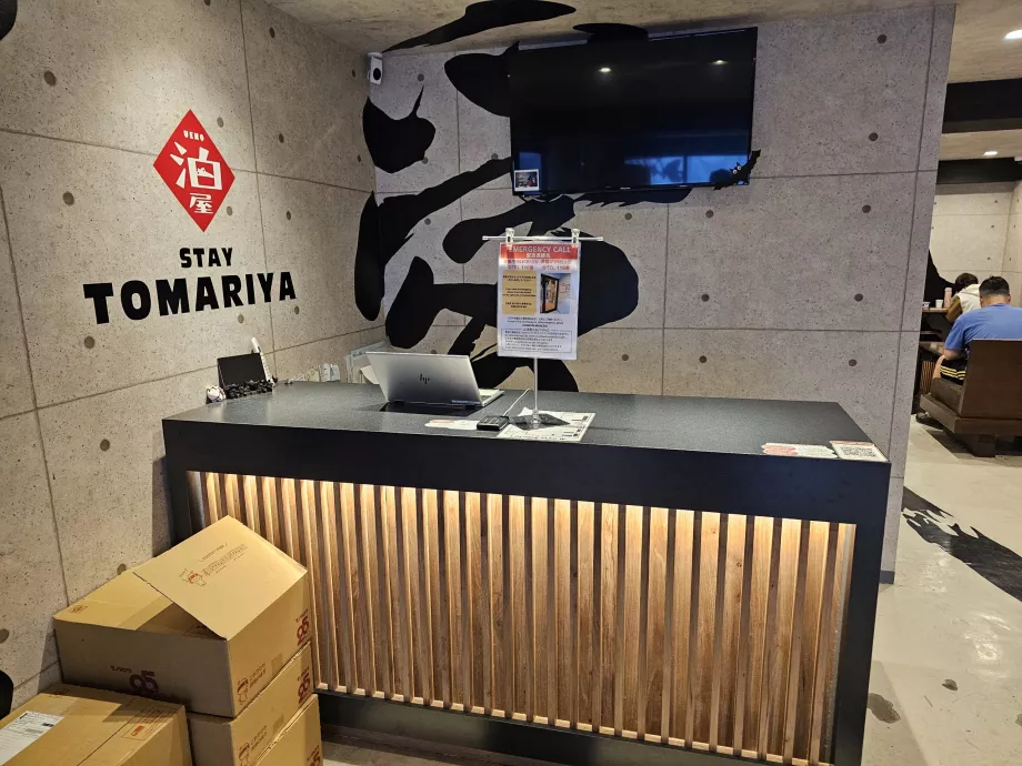 Tomariya Otel'de resepsiyon