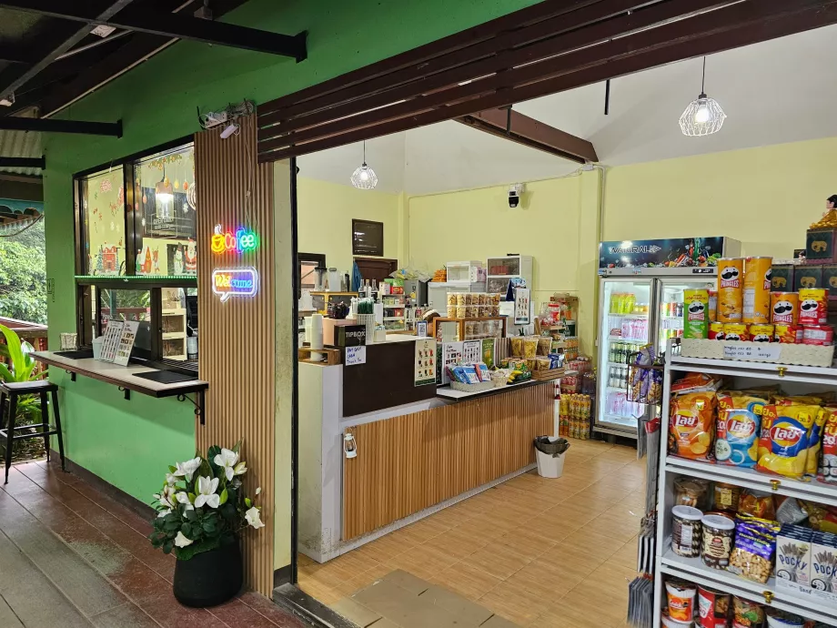 Tamrin Magic Garden'da Alışveriş