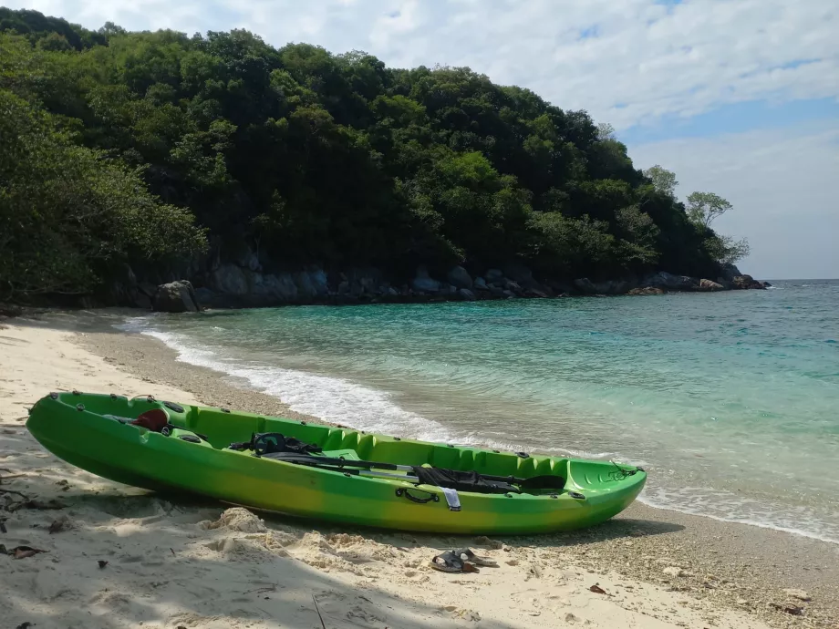 Flora Körfezi, Perhentiany, Malezya