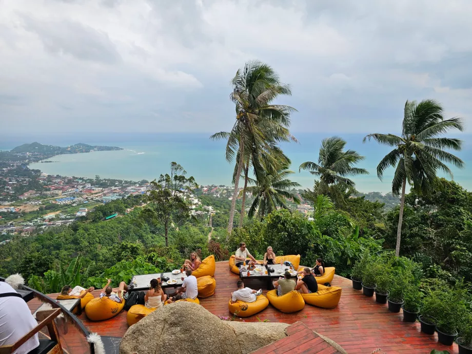 Restaurant at Overlap Stone 2