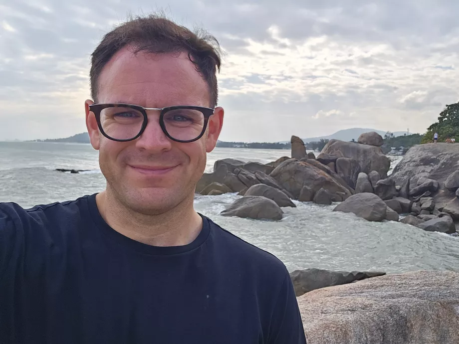 Hin Ta Hin Yai'de ben