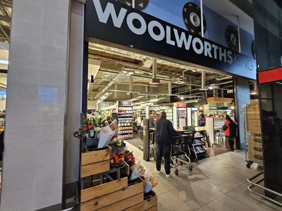 Woolworths Süpermarket, ortak alan
