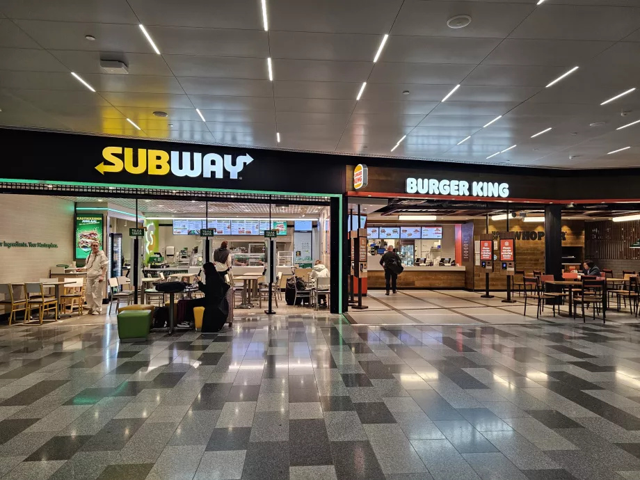 Halka açık alanda fast food