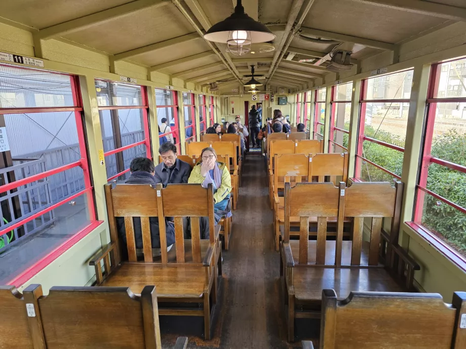 Arabanın iç kısmı