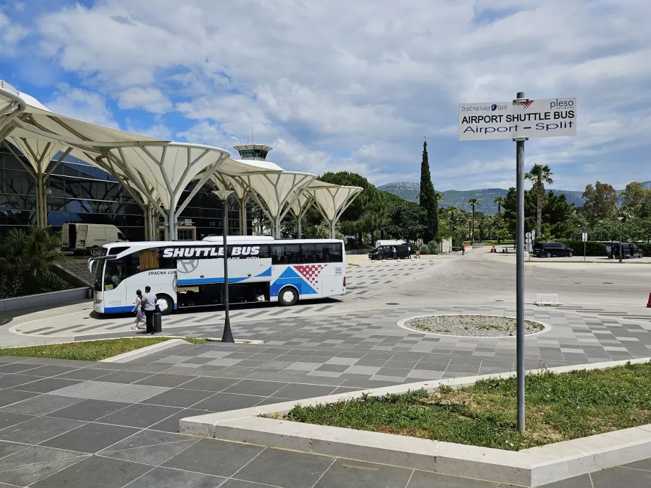 Shuttle Otobüs Durağı