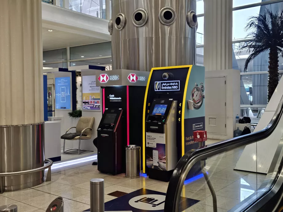 ATM'ler, halka açık bölüm, terminal 3