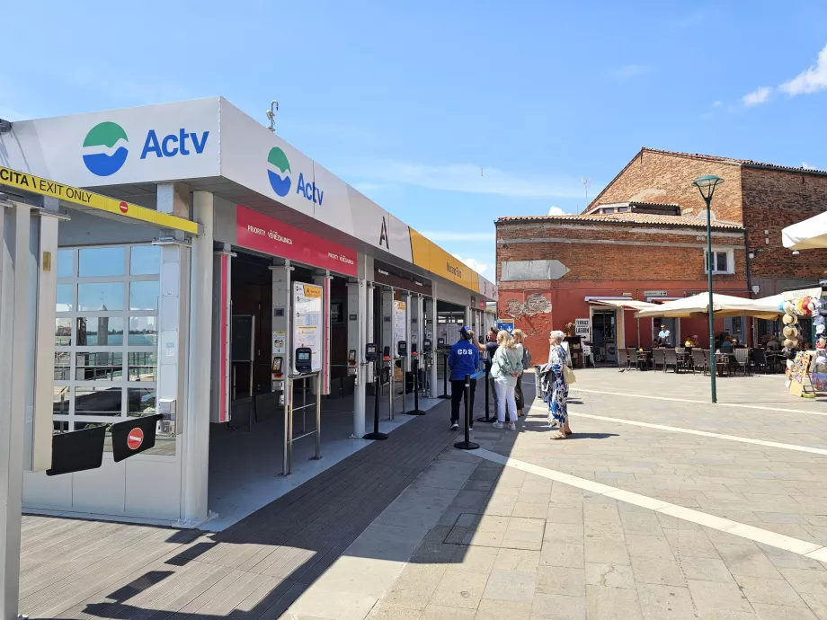 Murano Faro durağı