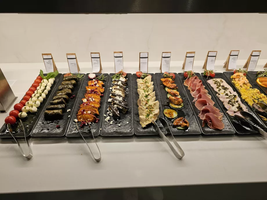 First Class Lounge (Ana Terminal) - soğuk mutfak