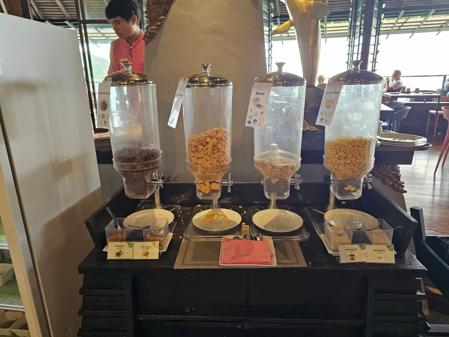 Kahvaltı: mısır gevreği