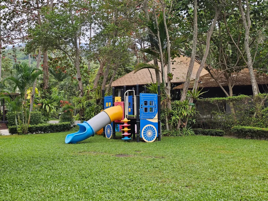 Çocuklar için küçük oyun alanı