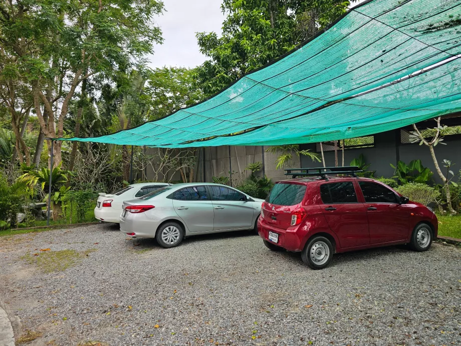 Arabalar için park yeri