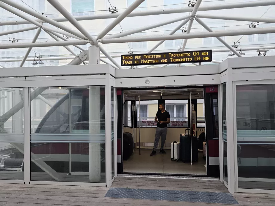 People Mover İstasyonu