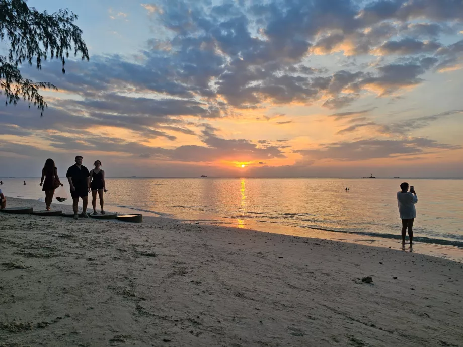 Zen Plajı'nda Gün Batımı