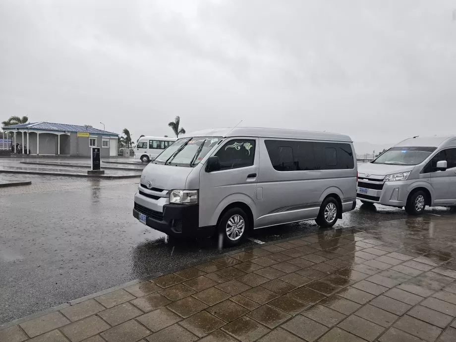 SXM Havalimanı'ndaki resmi taksiler
