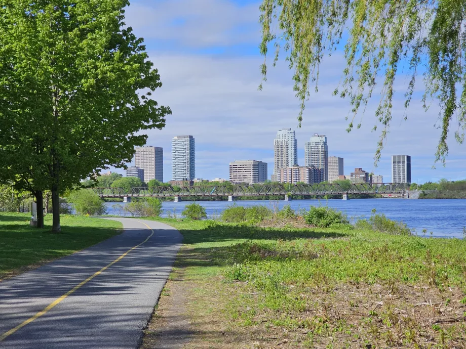 Ottawa Nehri Yürüyüş Yolu