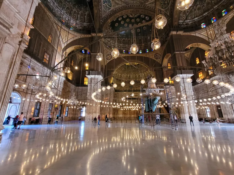 Muhammed Ali Camii'nin içi, Kahire Kalesi