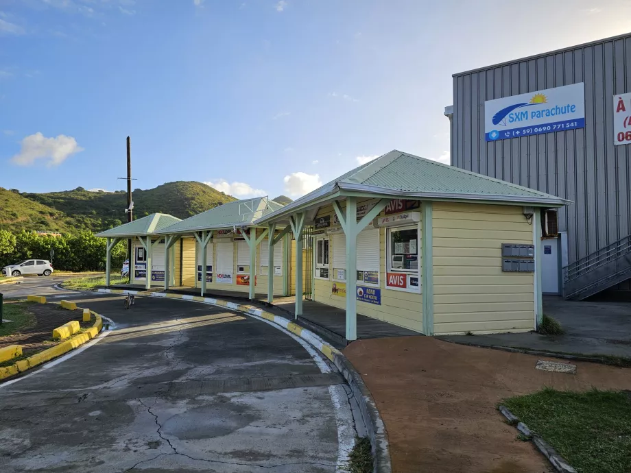 Araç kiralama kontuarları, SFG havaalanı