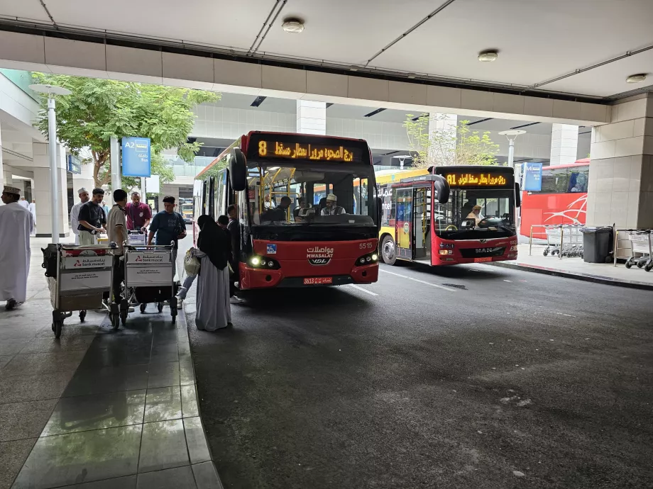 8 ve A1 hatlarının otobüsleri