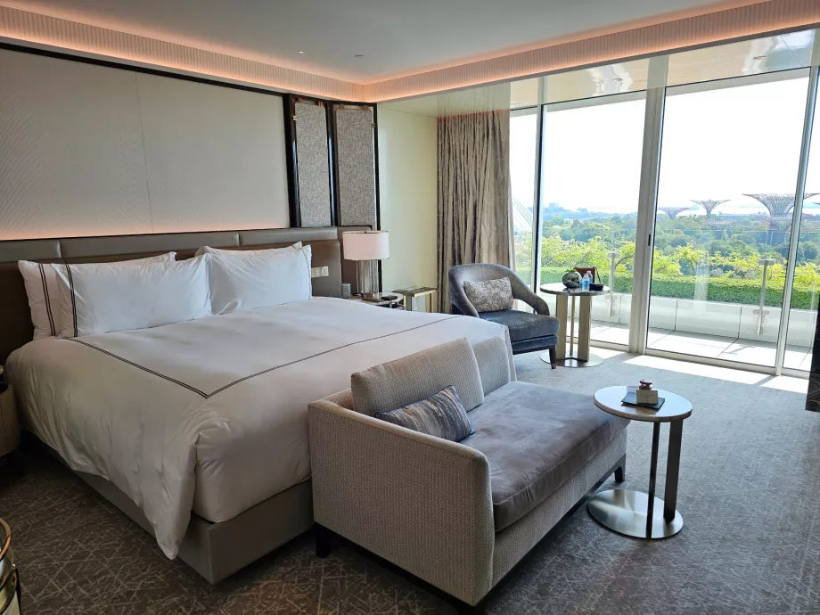 Balkonlu ve manzaralı oda