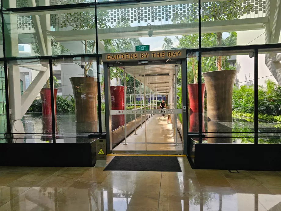 Gardens by the Bay'e Çıkış