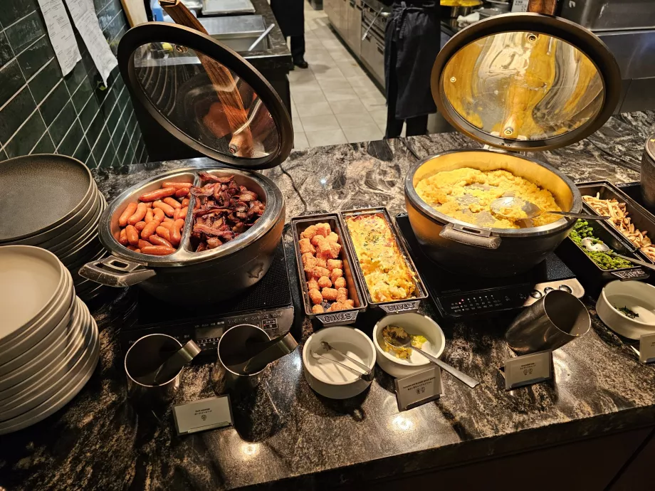 Kahvaltı - sıcak yemekler