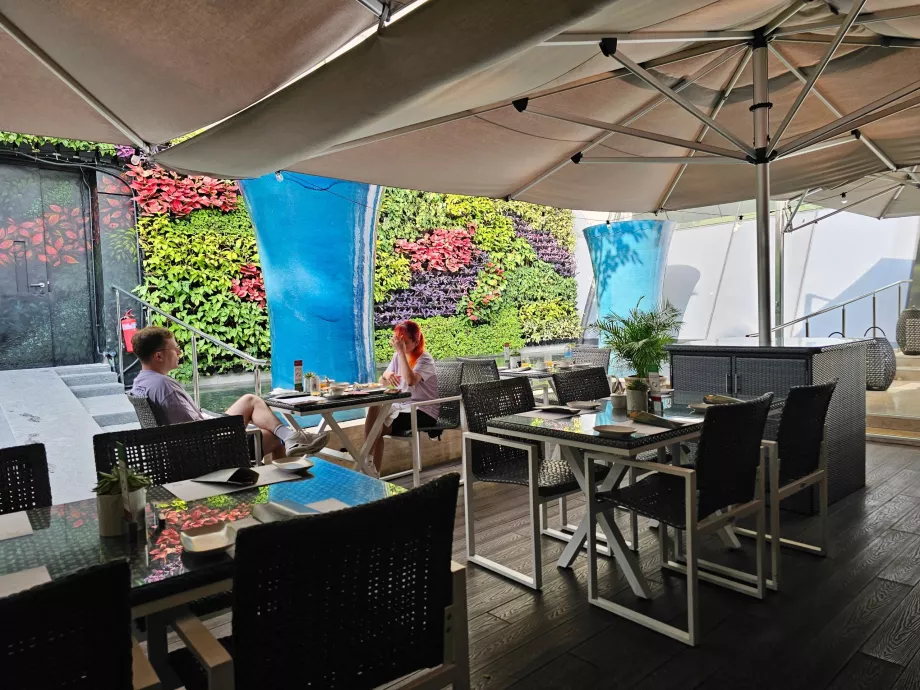 Rise Restaurant'ta Kahvaltı