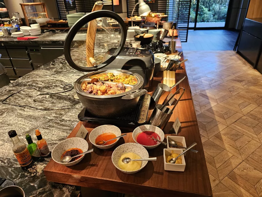 Kahvaltı - sıcak yemekler