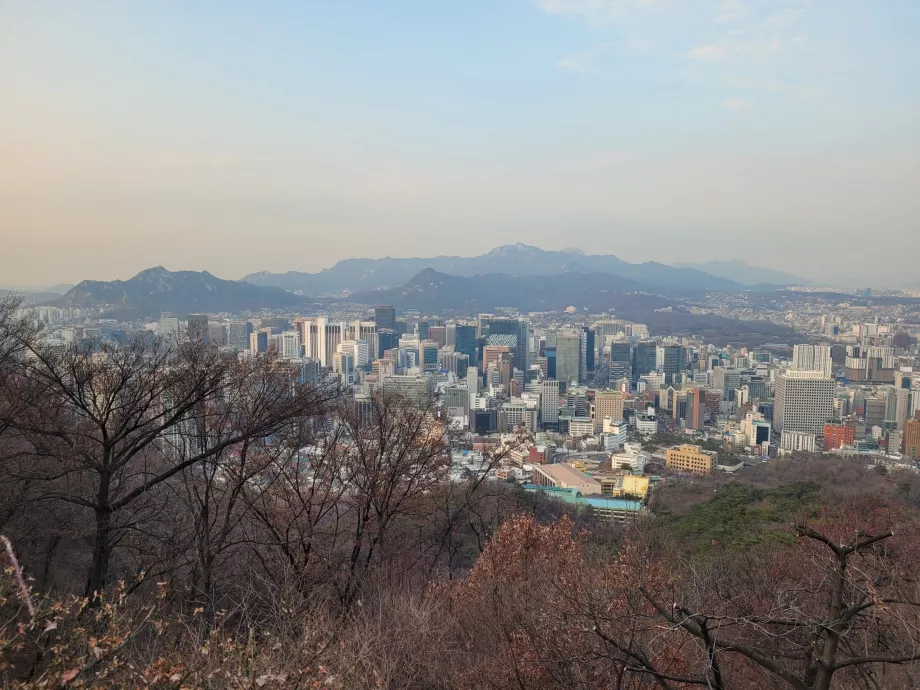 Namsan Tepesi'nden manzara