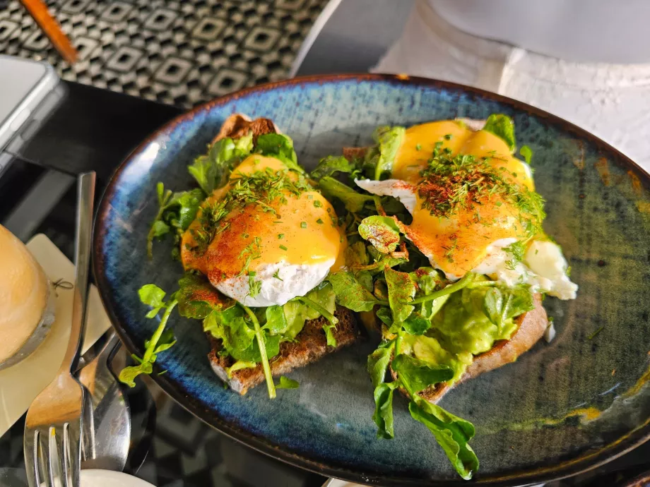 Spago Bar'da kahvaltı