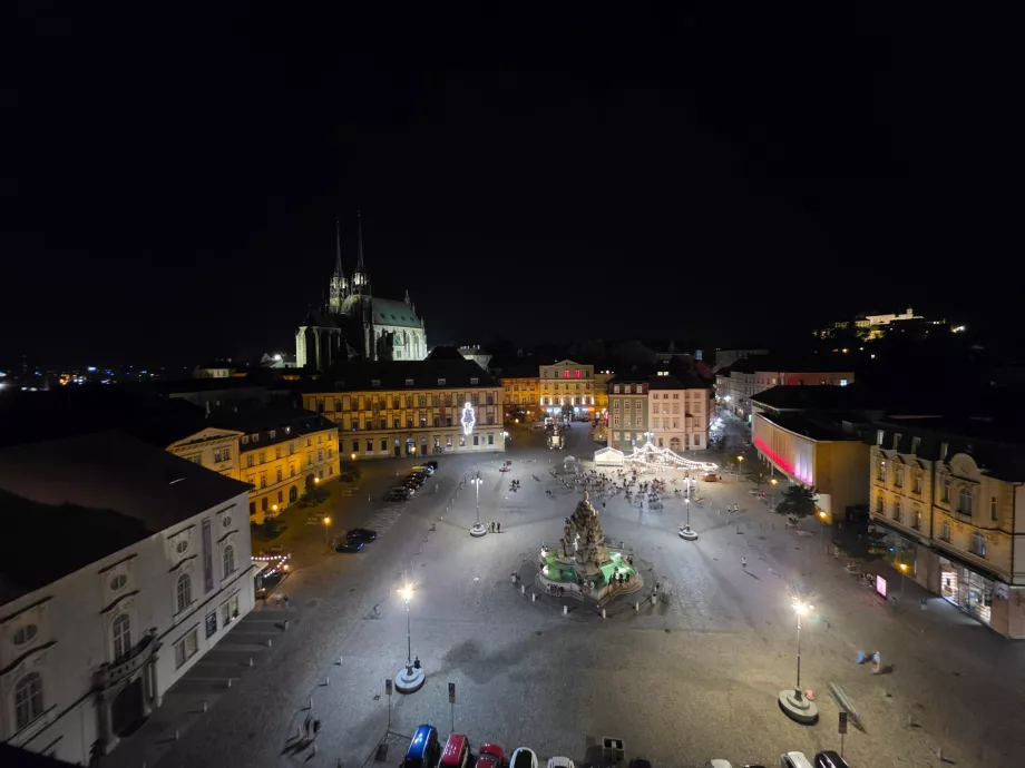 Zelný trh'deki kuleden gece manzarası